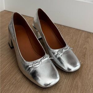 Vagabond Silver Metallic Leather Adison Pumps